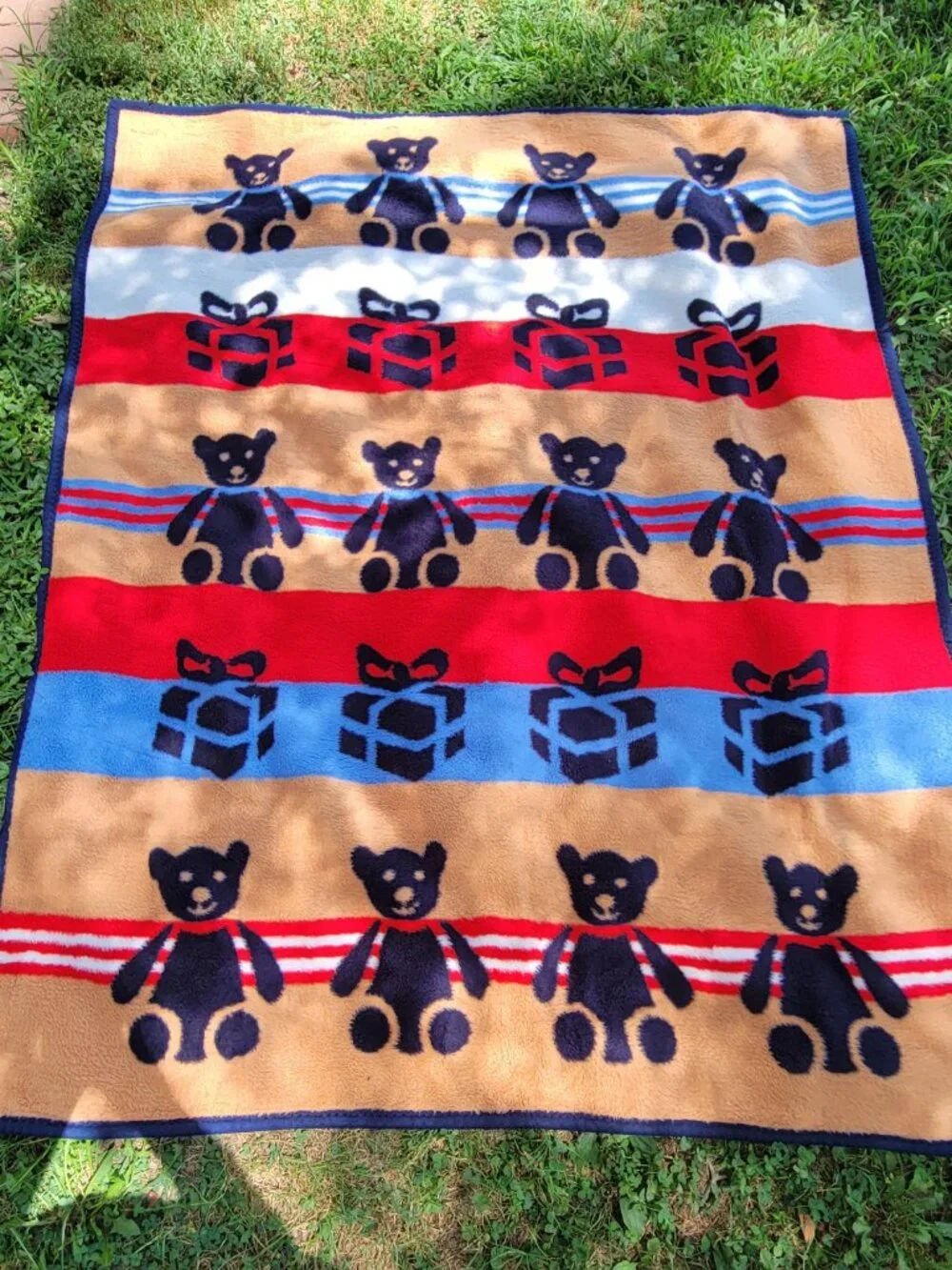 Crown Crafts Fleece Teddy Bear Blanket by Dinarsu VTG 1986 Reversible 60